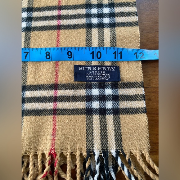 Authentic Vintage Burberry 100 % Cashmere Plaid Classic Nova Check Scarf - Picture 14 of 15